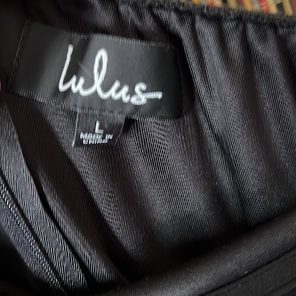 LULU’s Black “Back Lace up” Dress, size L, See All Pictures, flowing skirt, mini - Picture 11 of 13